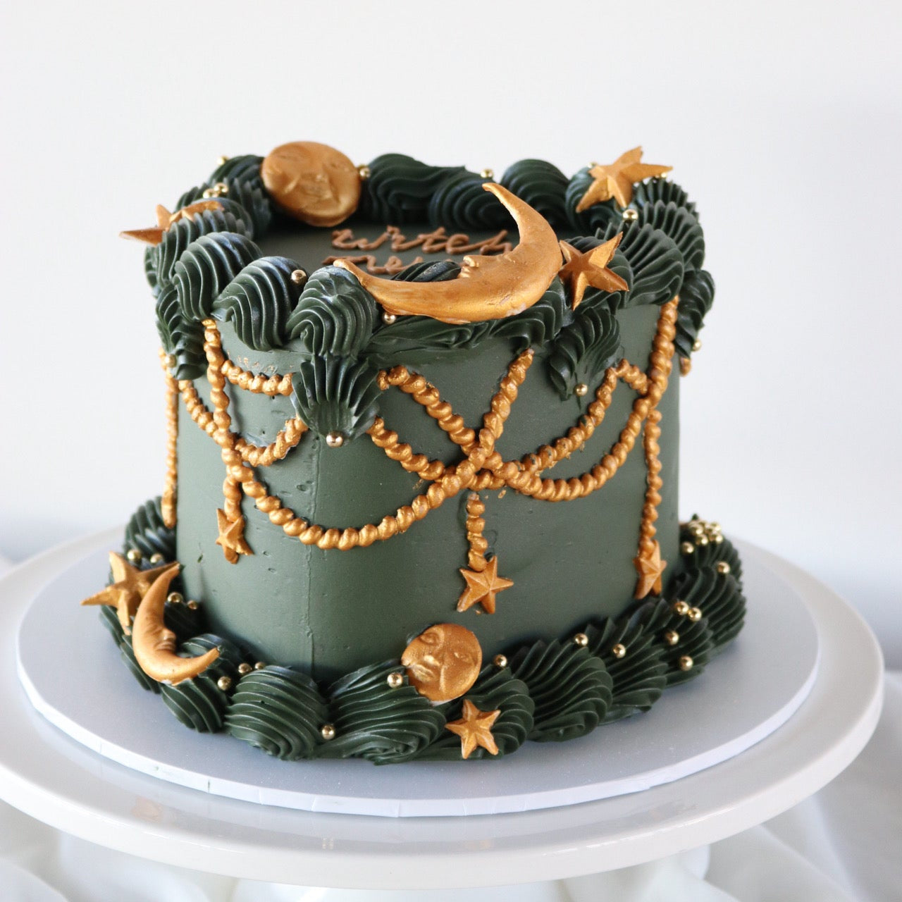 Celestial Vintage Cake