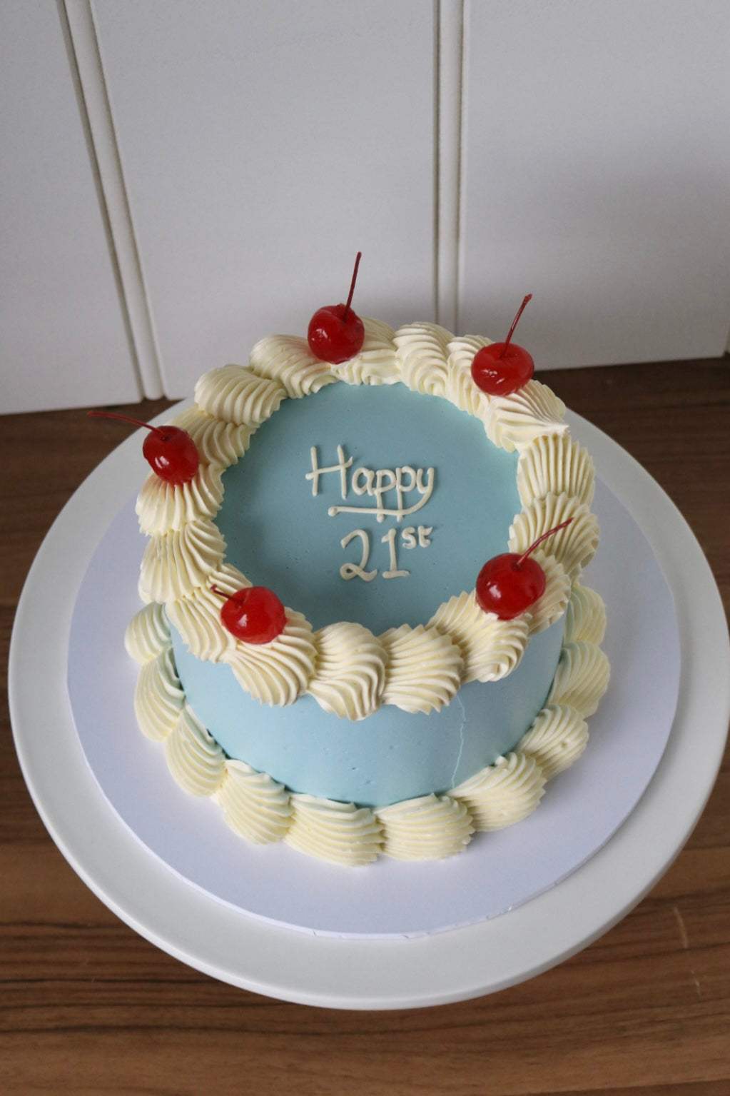 Classic Retro Cake