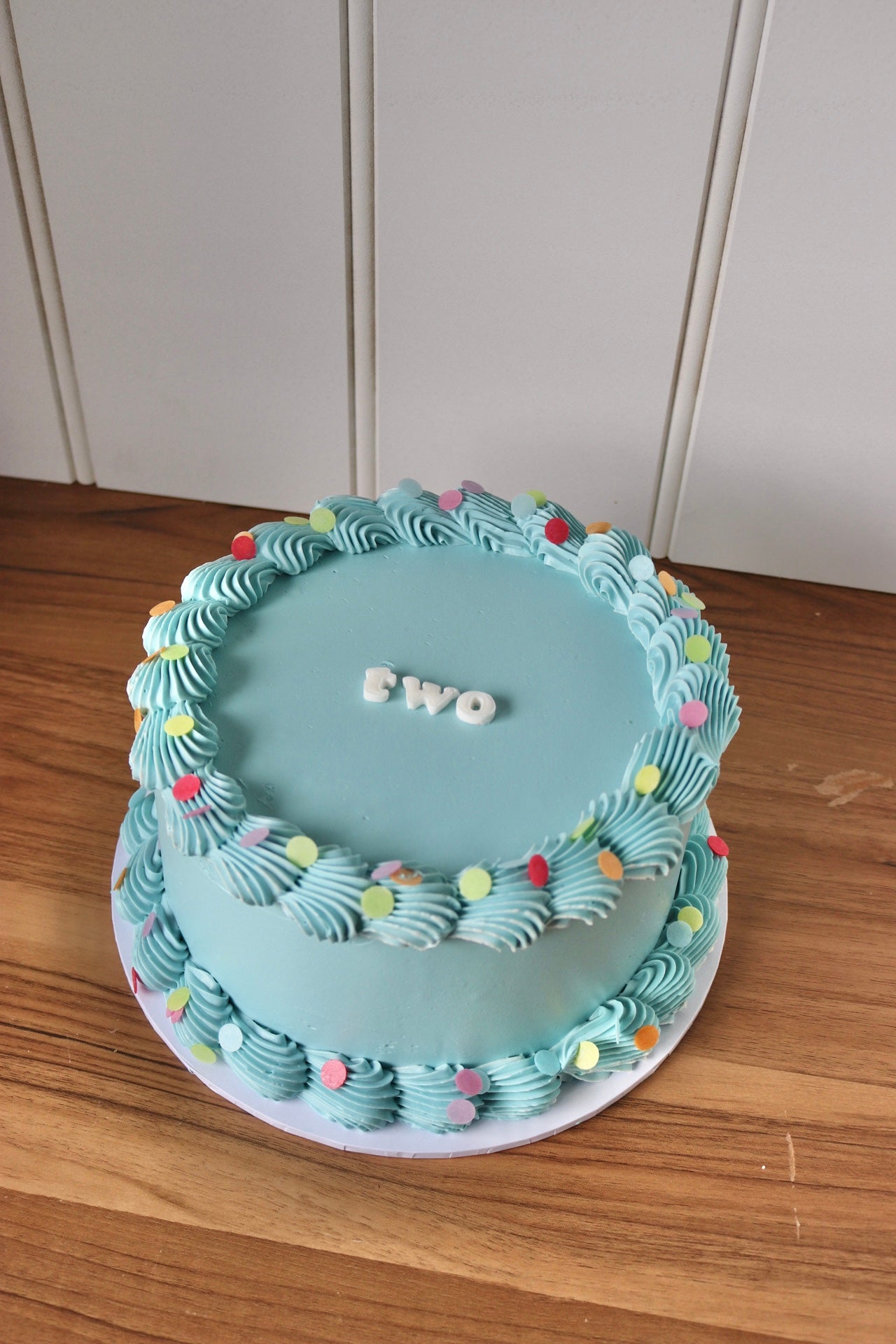 Classic Retro Cake